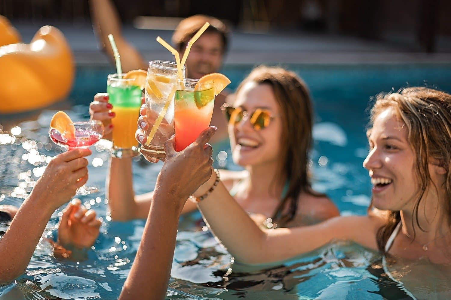 Pool party terraza: Tendencias de bodas