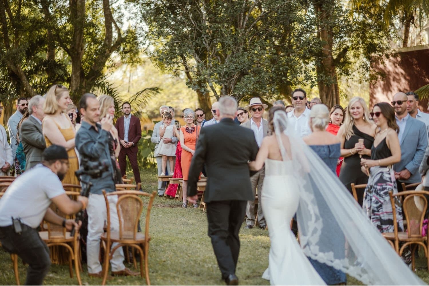 Códigos de vestimenta para una boda