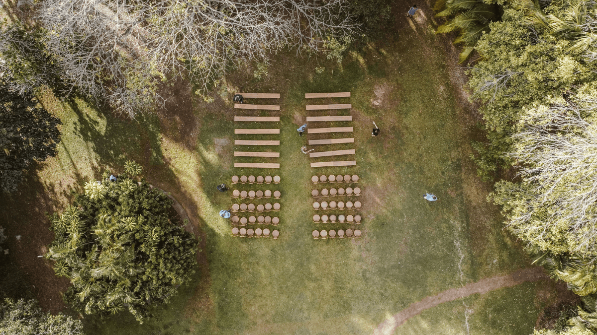 Jardines para bodas con encanto natural
